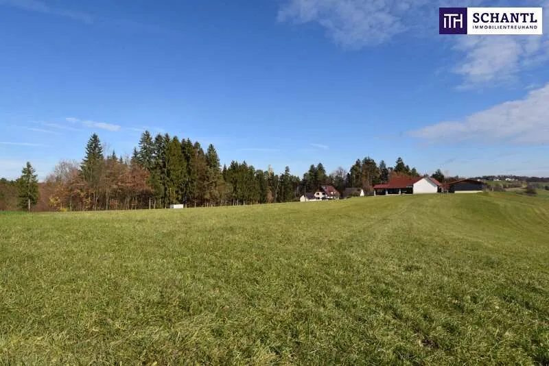Aed - Sunny Plot with Panoramic Views near Lannach