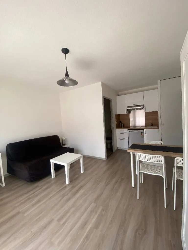 Elutuba - Studio with Balcony in Dijon