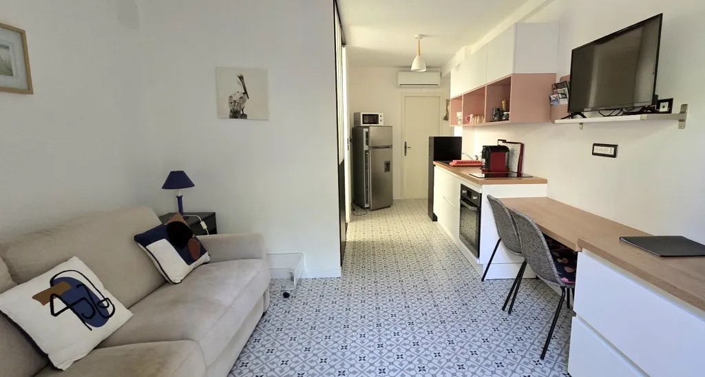 Elutuba - Art Deco Townhouse with Pool in Sète