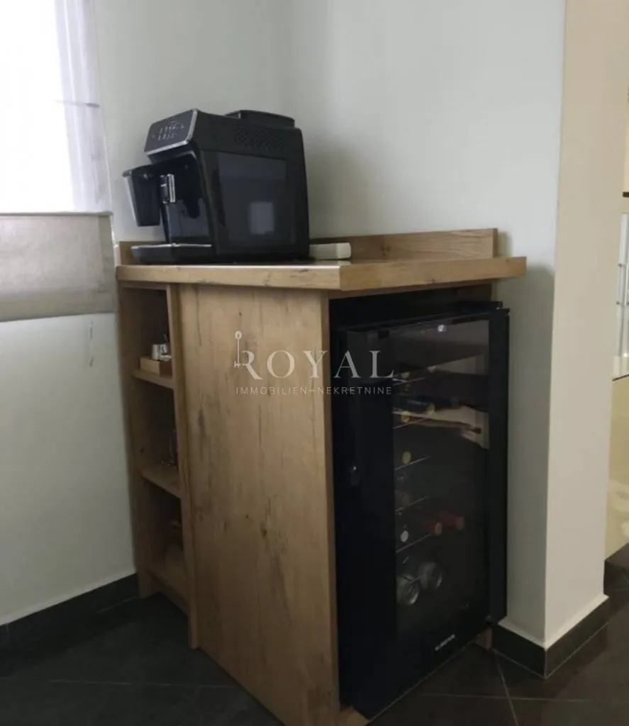 Köök - Two-Bedroom Apartment with Balcony in Volosko