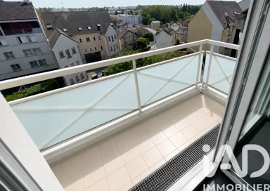 Rõdu - Duplex with Balcony in Arpajon