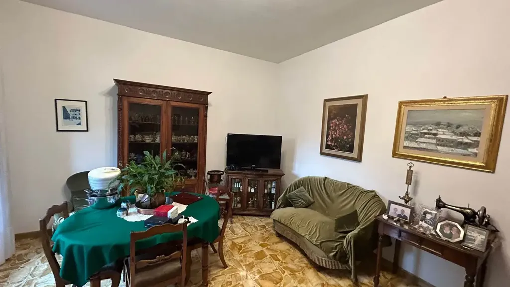 Sala da pranzo - Appartamento con due terrazzi a Siena nord
