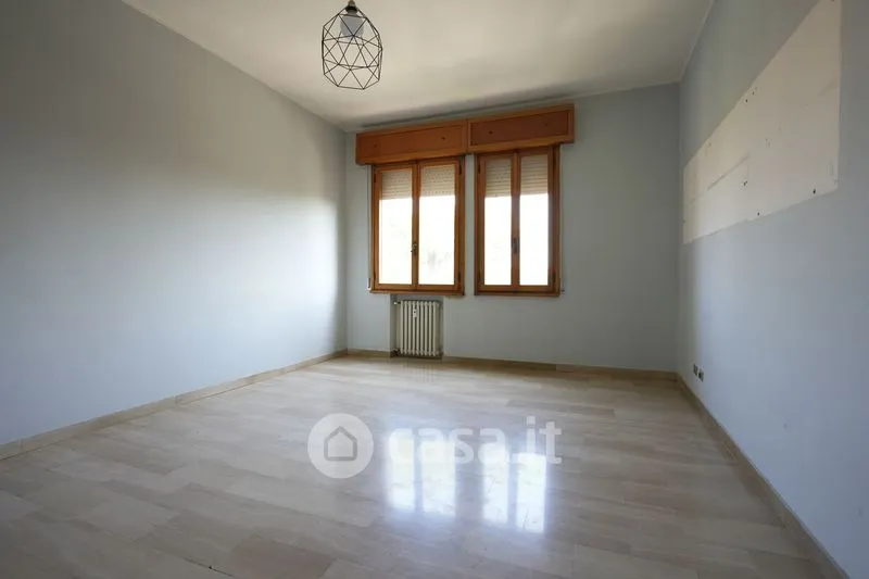 Toad - Apartment to Renovate with Balcony in Modena
