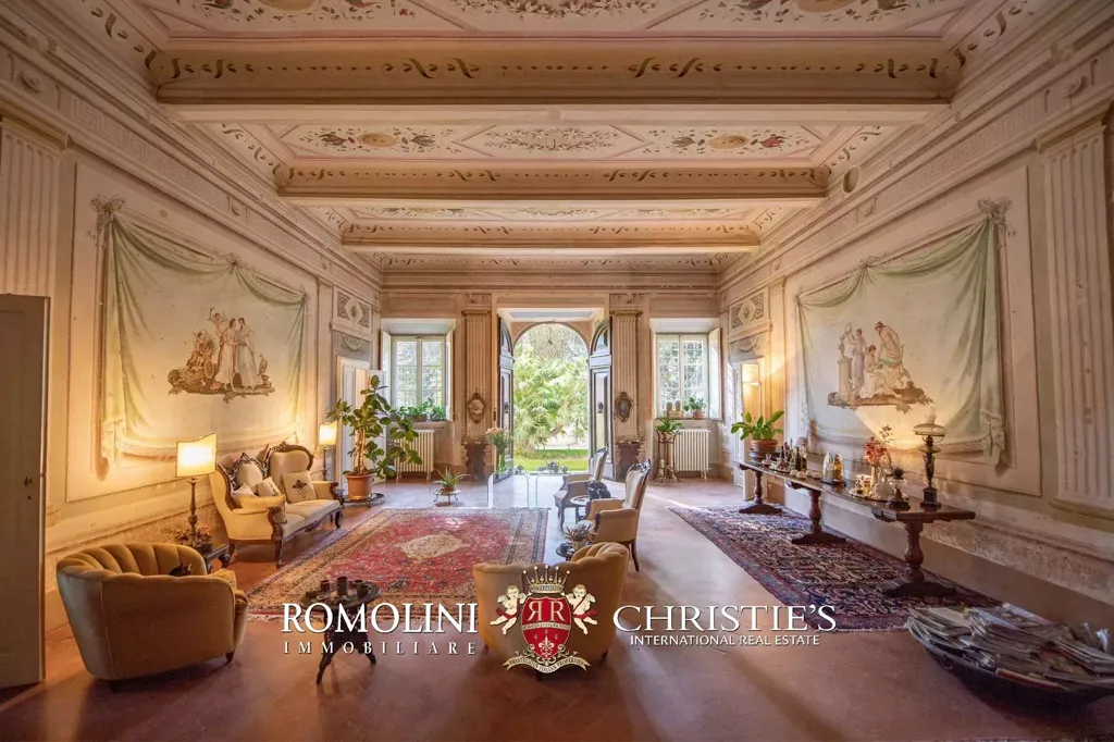 Elutuba - 18th-Century Villa with Panoramic Views near Pisa