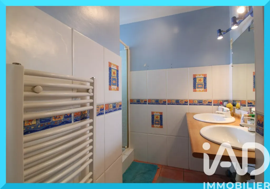 Vannitoad - Renovated Apartment with Garage in Brive-la-Gaillarde
