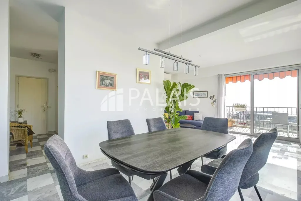 Söögituba - Apartment with Sea View in Nice Ouest