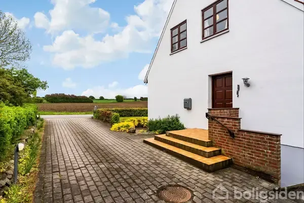 Välivaade - Villa with Garden in Gislev