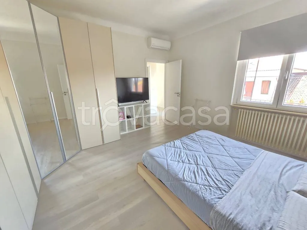 Camere da letto - Appartamento ristrutturato con terrazza a Galliate