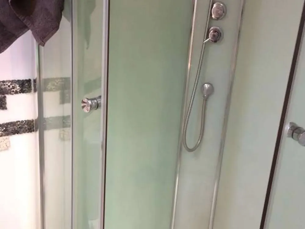 Bagni - Student Studio with High-Speed Internet in Paris