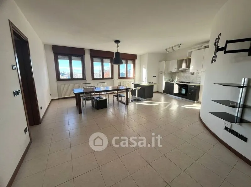 Salle à manger - Trilocale with Balcony in Central Legnago