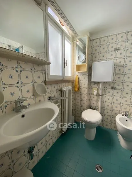 Bathrooms - Apartment with Private Courtyard in Riccione