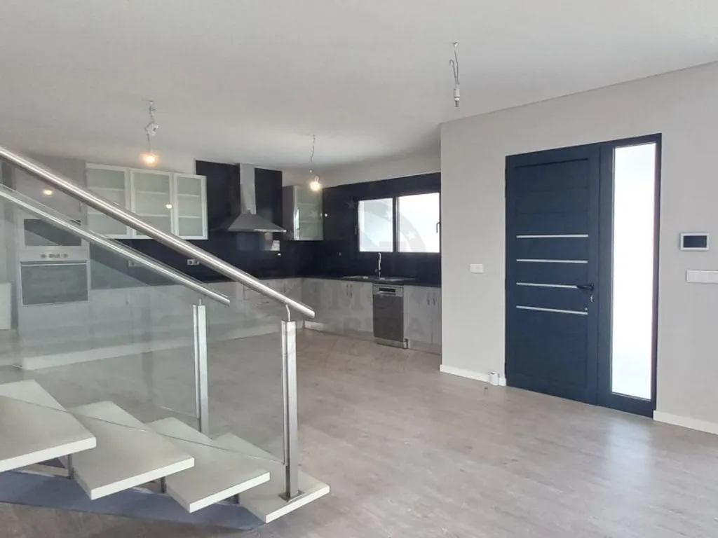 Cuisine - Modern Semidetached House with Garden in Sao Roque