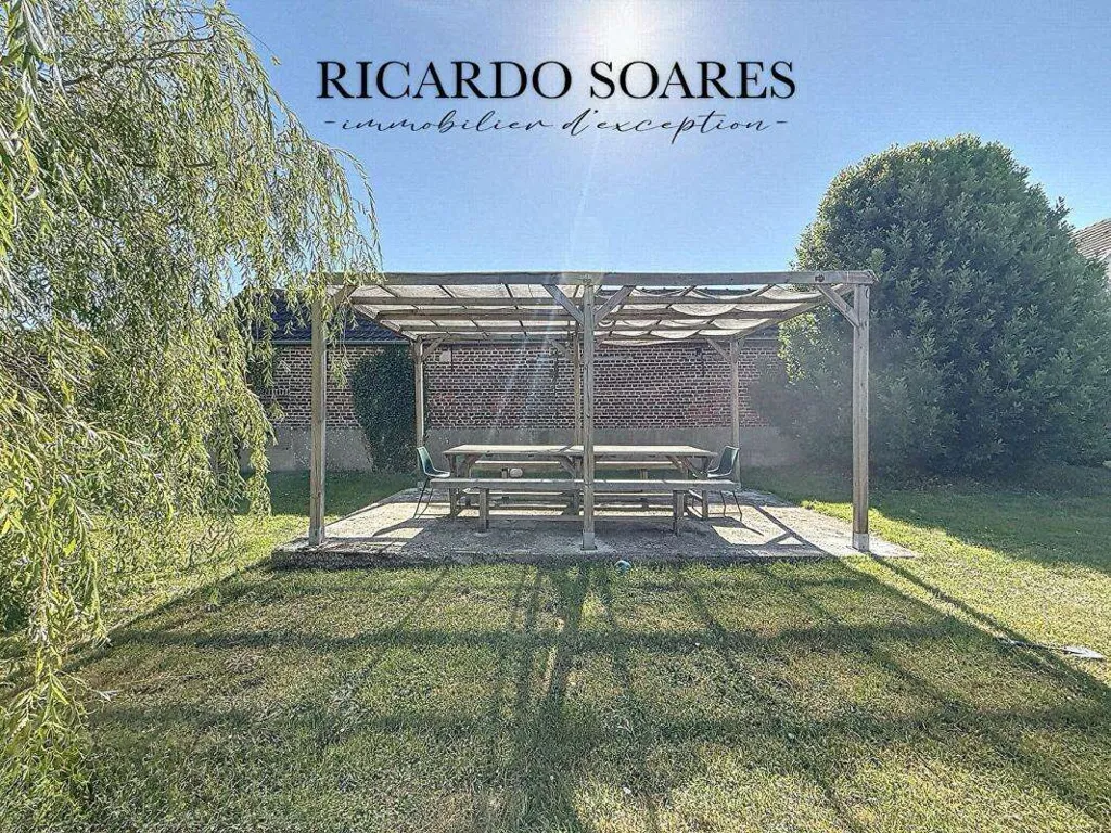 Giardino - House with Large Garden in Estrées-Saint-Denis