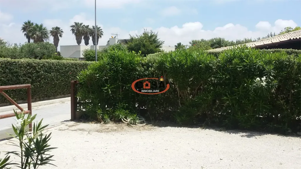 Aed - Villa with Seafront Access in Marsala