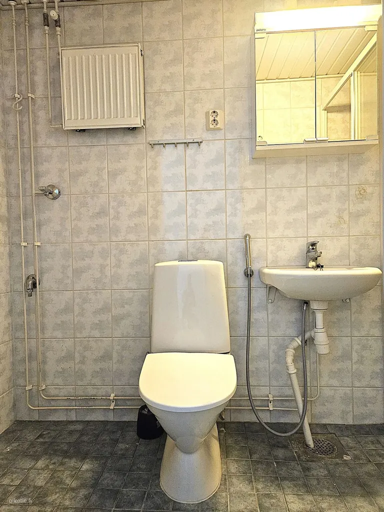 Salles de bain - Two-Bedroom Apartment with Garden View in Rauma