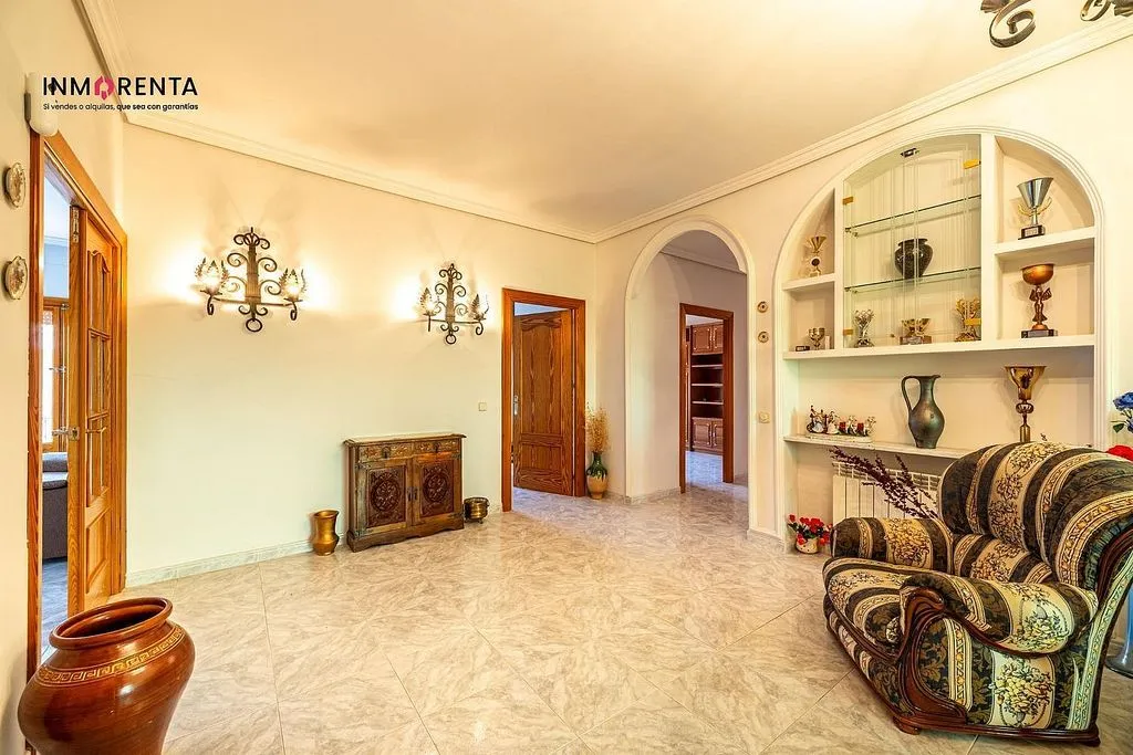 Elutuba - Detached House with Terrace in La Mata