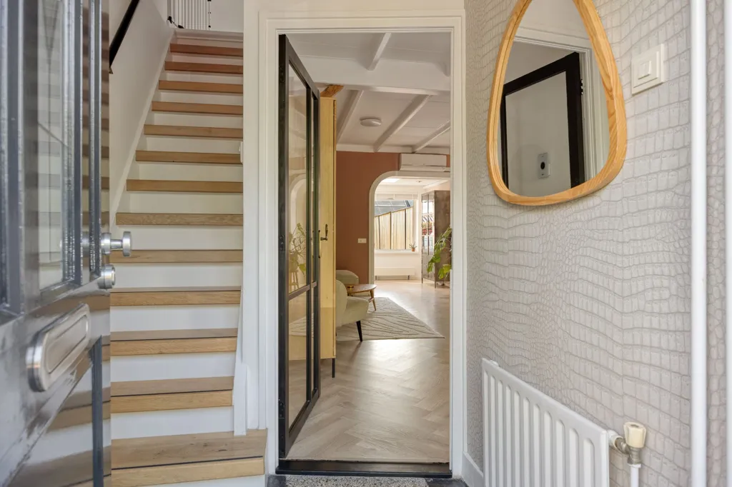 Hallway - 5-room house in Veenendaal