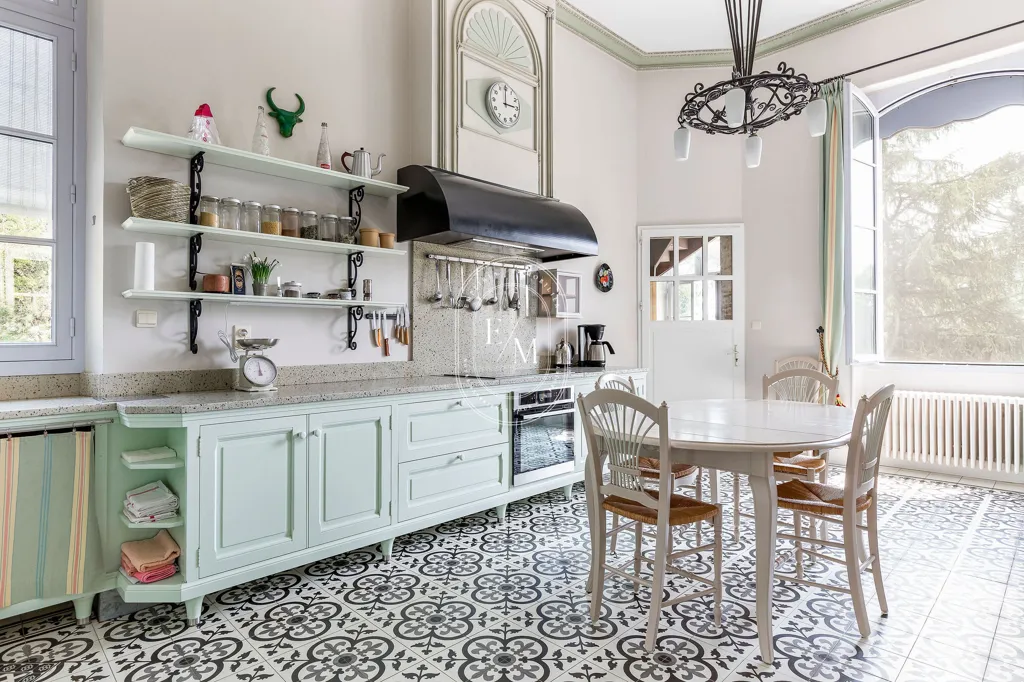 Cuisine - Château Historique avec Parc à Saint-Sulpice-La-Pointe