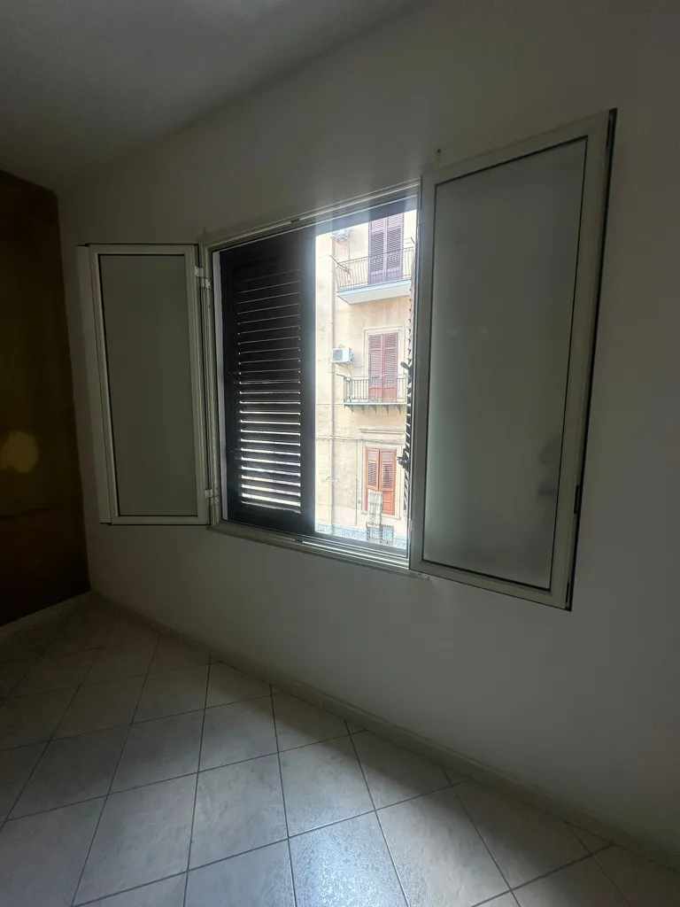Rooms - Apartment with Balcony in Palermo