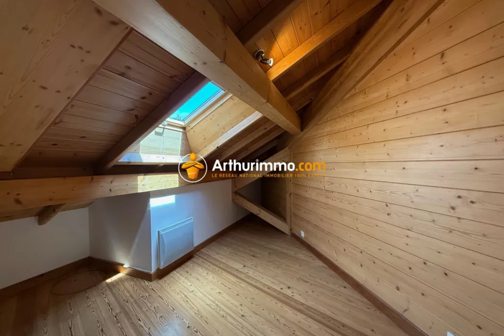 Toad - Renovated Duplex in Guillestre Centre