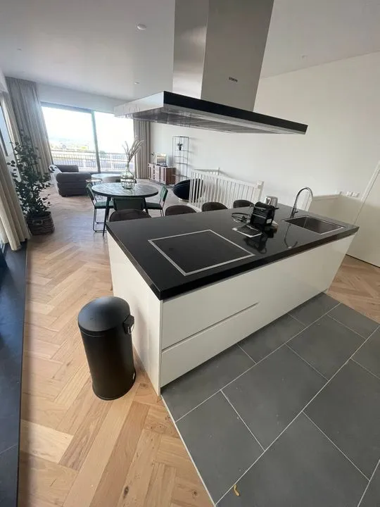 Köök - Seafront Apartment with Balcony in Zandvoort