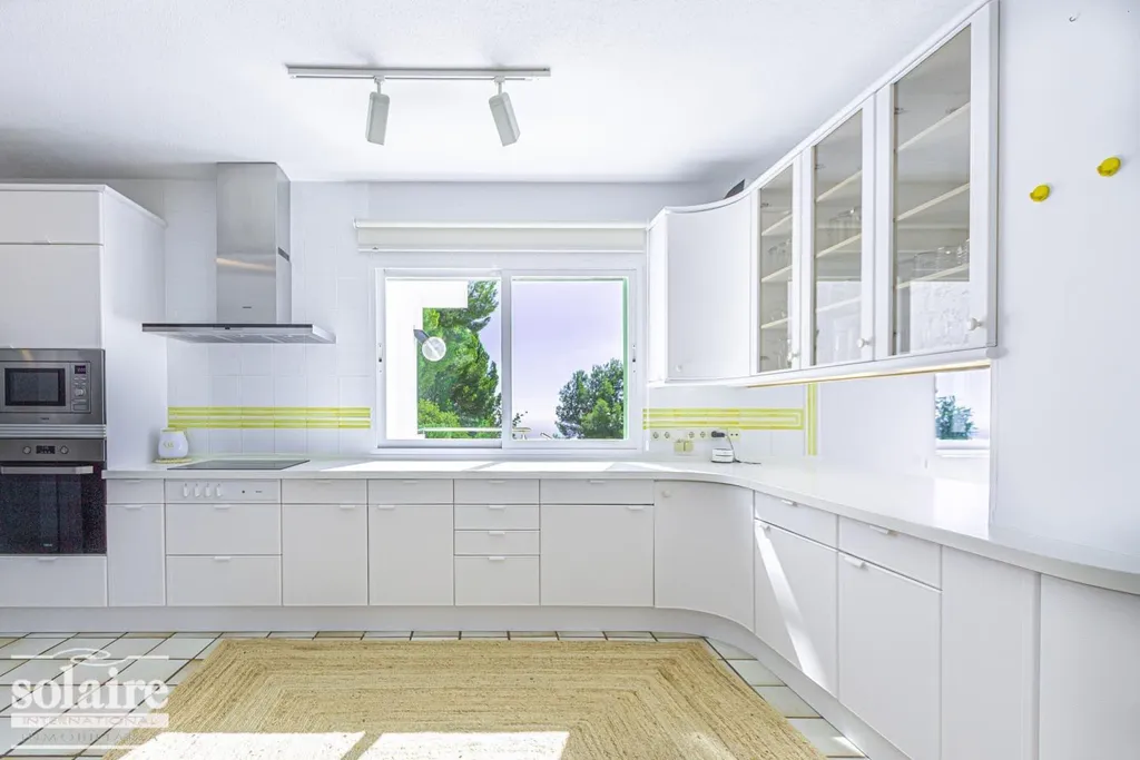 Kitchen - Renovated Villa with Sea View in Altea