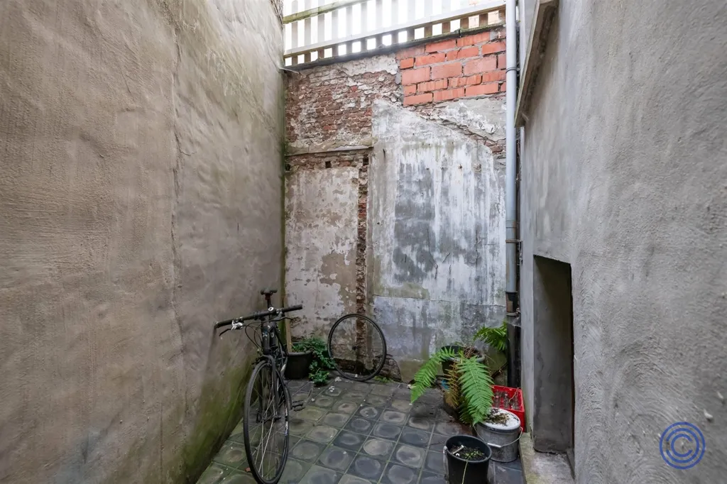 Jardin - Maison Authentique avec 5 Chambres à Anvers