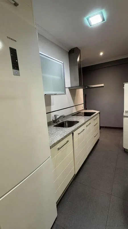 Cuisine - Spacious Apartment with Lift in Valladolid Centre