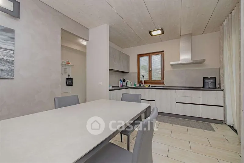 Cuisine - Apartment with Garden and Valley View in Châtillon