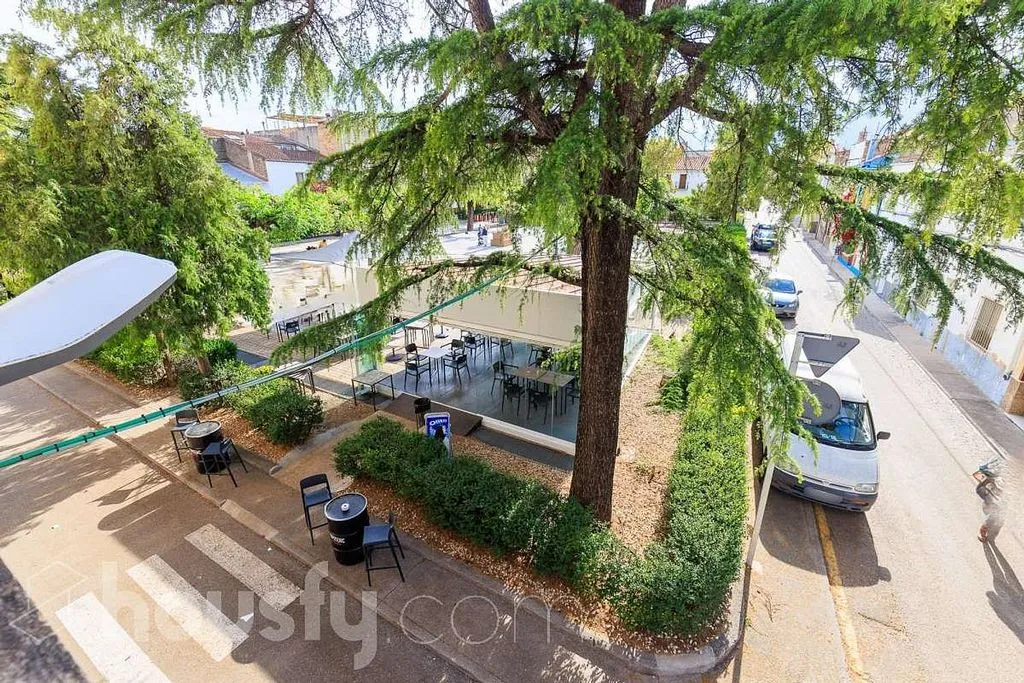 Apartment with Balcony in Santa Bàrbara