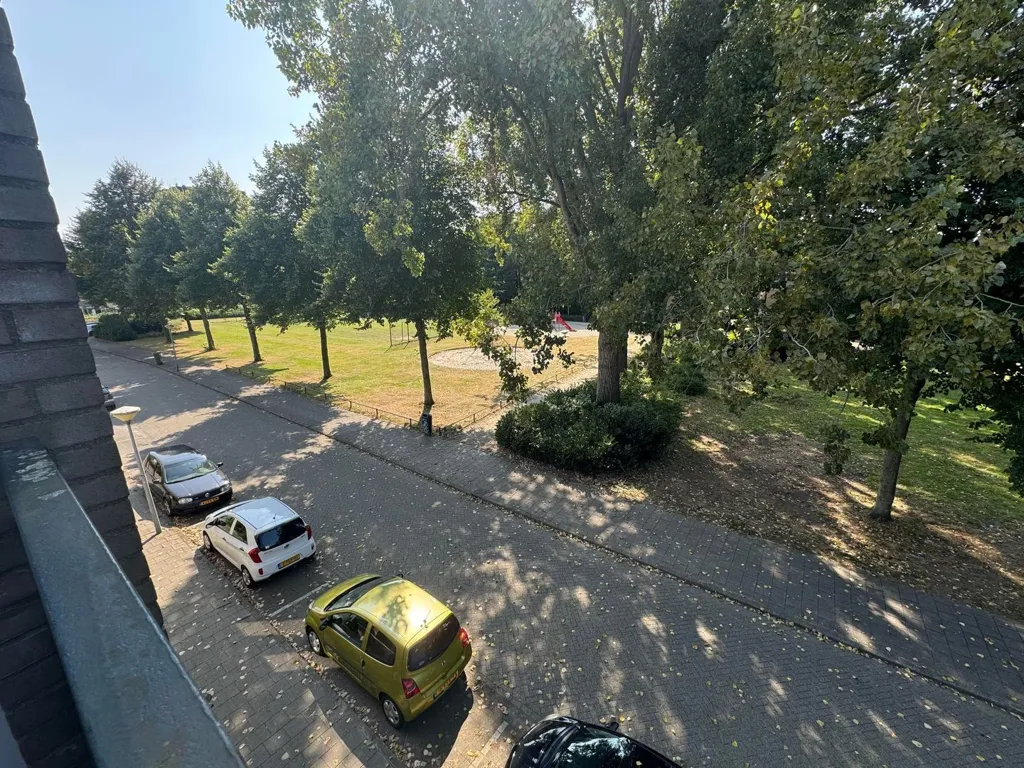 Välivaade - Furnished Apartment with Balcony near Eindhoven Centre