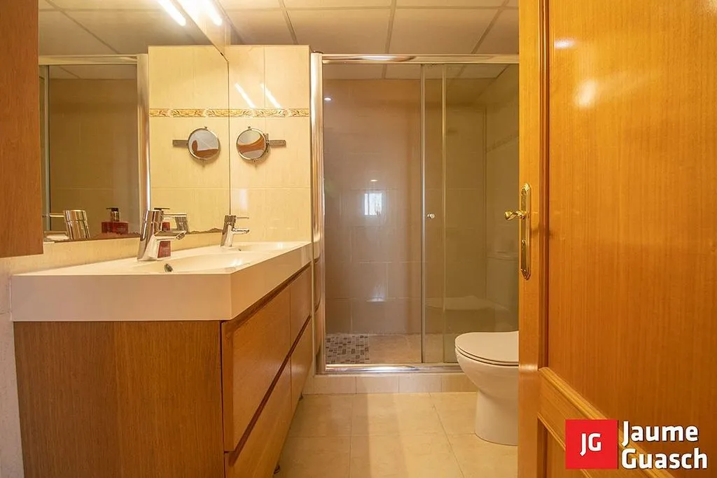 Vannitoad - Apartment with Pool in Centre Torredembarra