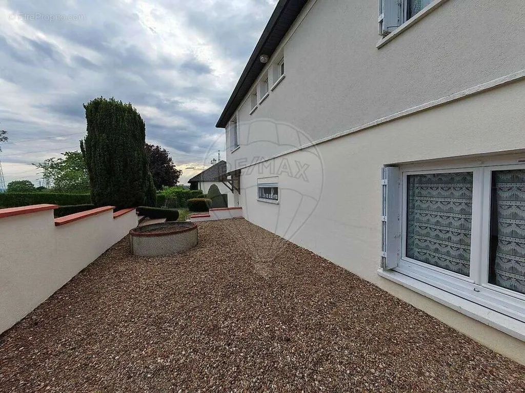 4-room house in Saint-Eloi