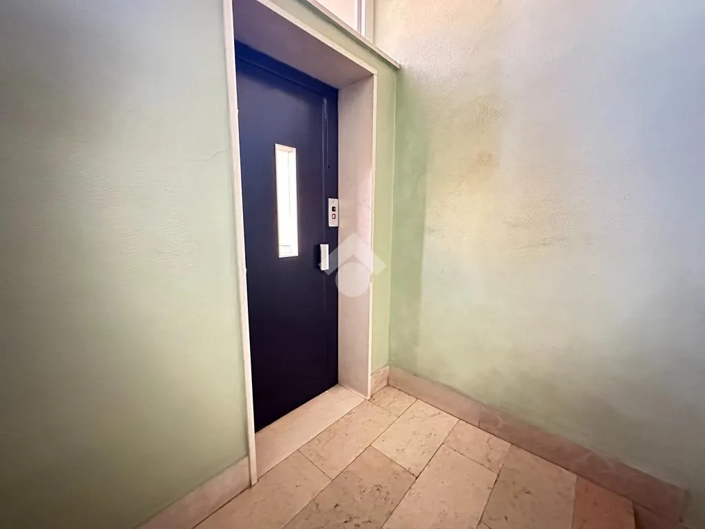 Esik - Panoramic Triplex in Verona Centre