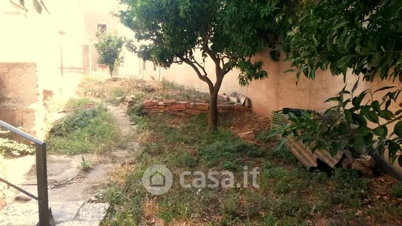 Jardin - Semi-Independent House with Garden in Scandale