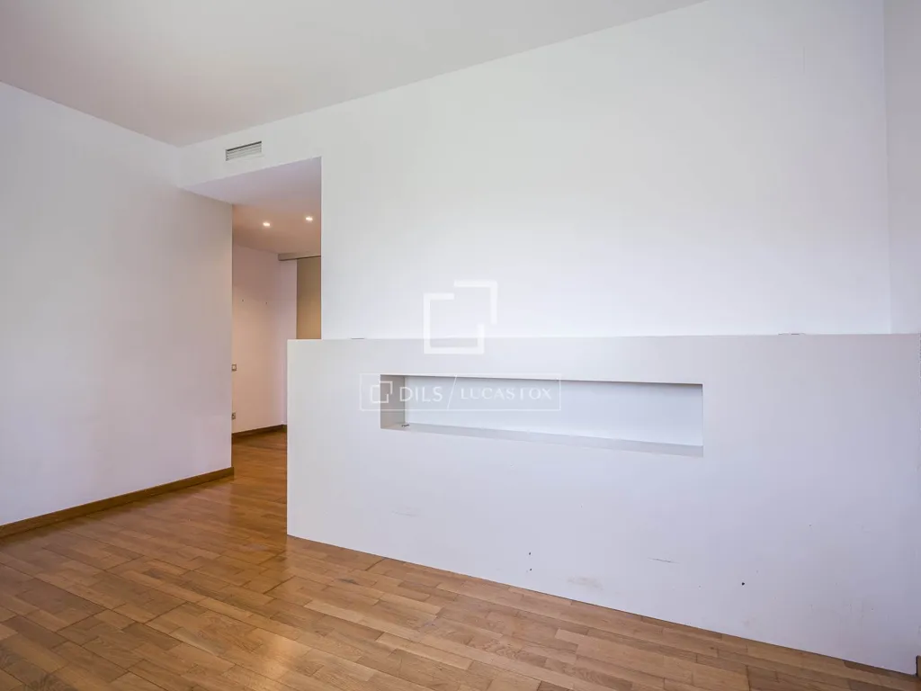 Pièces - Luxury Villa with Pool in Sant Cugat
