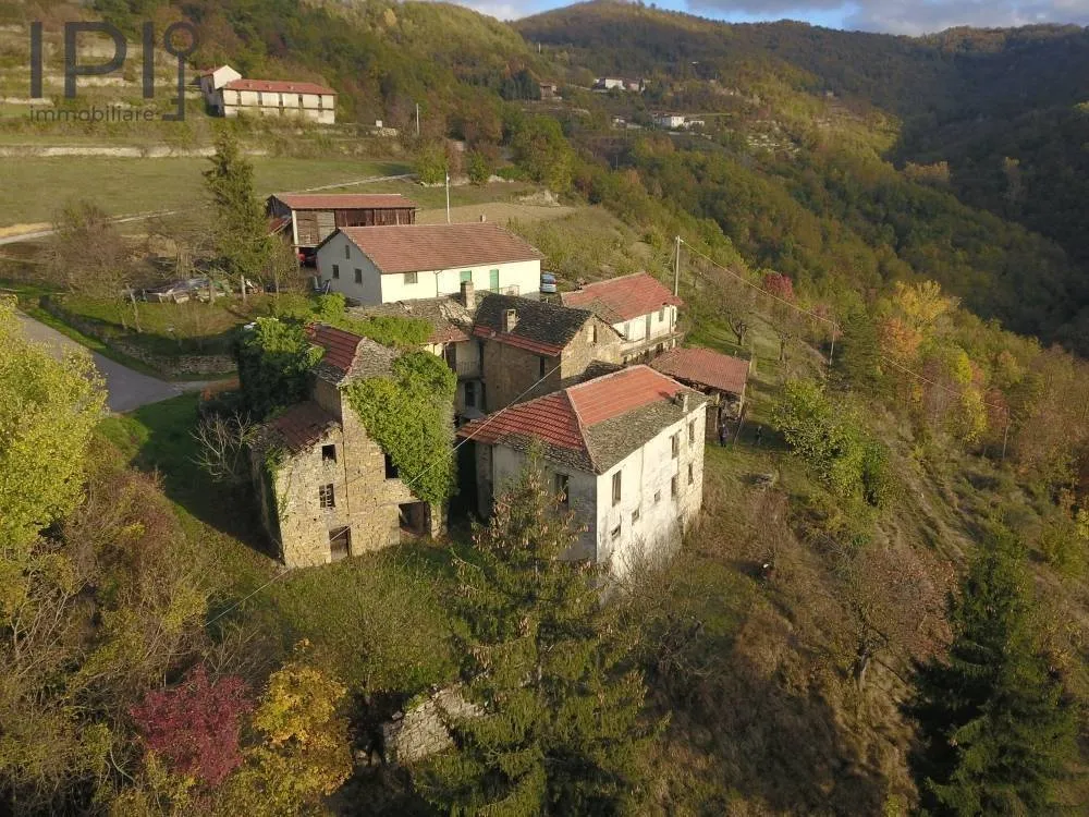Õhuvaade - Traditional Langhe Rustico with Panoramic Terrace in Cortemilia