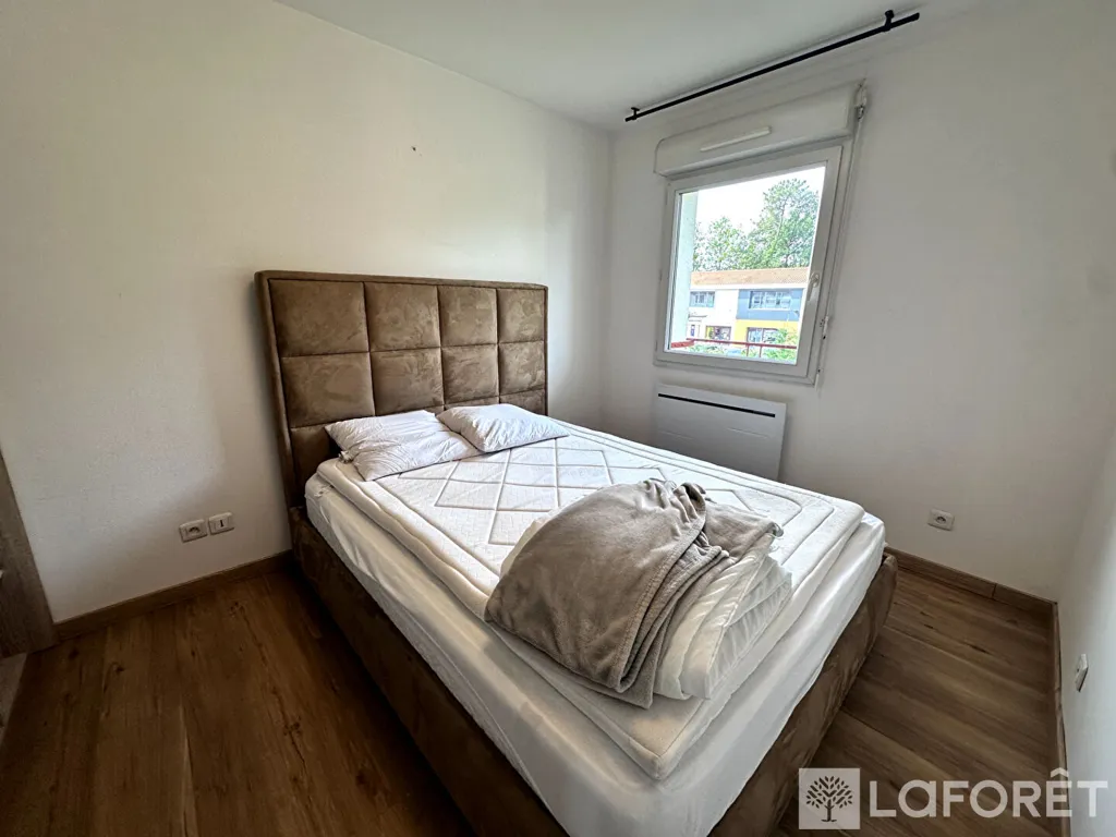 Bedrooms - Modern Flat with Balcony in Saint-Jean-d'Illac