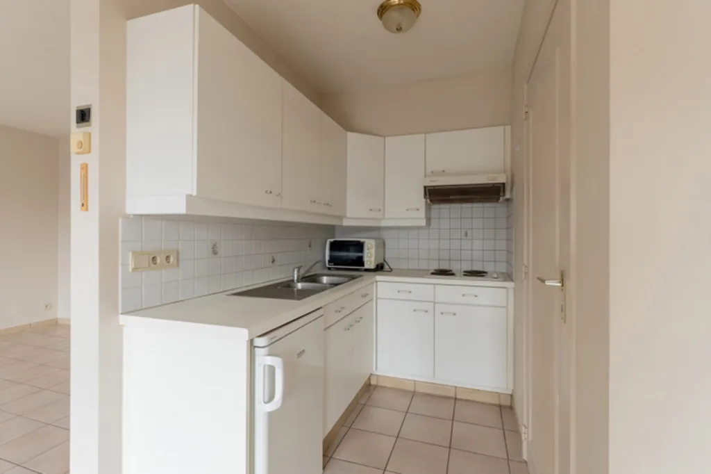 Köök - Apartment with Private Garage in Rekkem