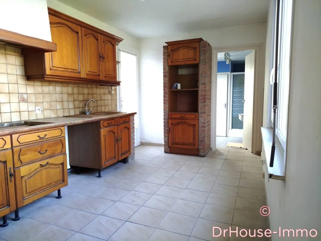 Kitchen - 11-Piece Investment Property in Longuenesse