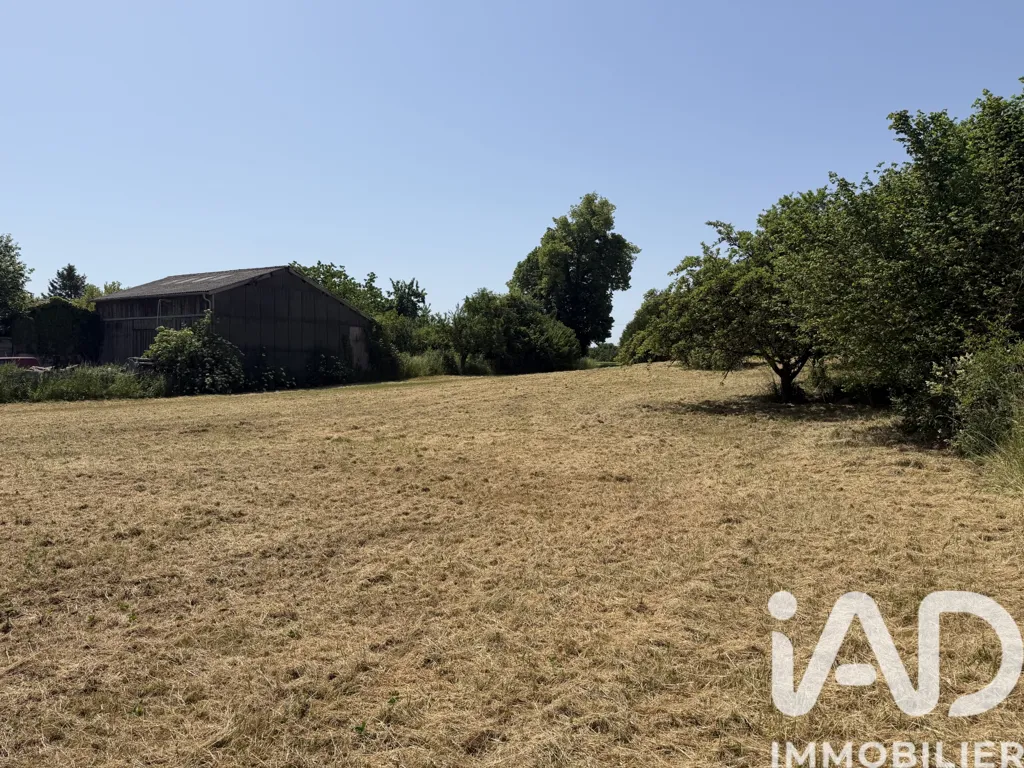 Aed - Buildable Land with Dual Viability in Possesse