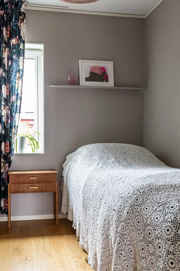 Bedrooms - Corner 4th Floor Flat with Balcony in Odensala
