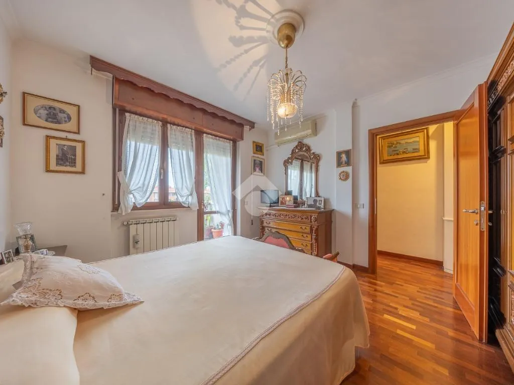 Magamistoad - 3-Bedroom Apartment with Balcony in Settecamini