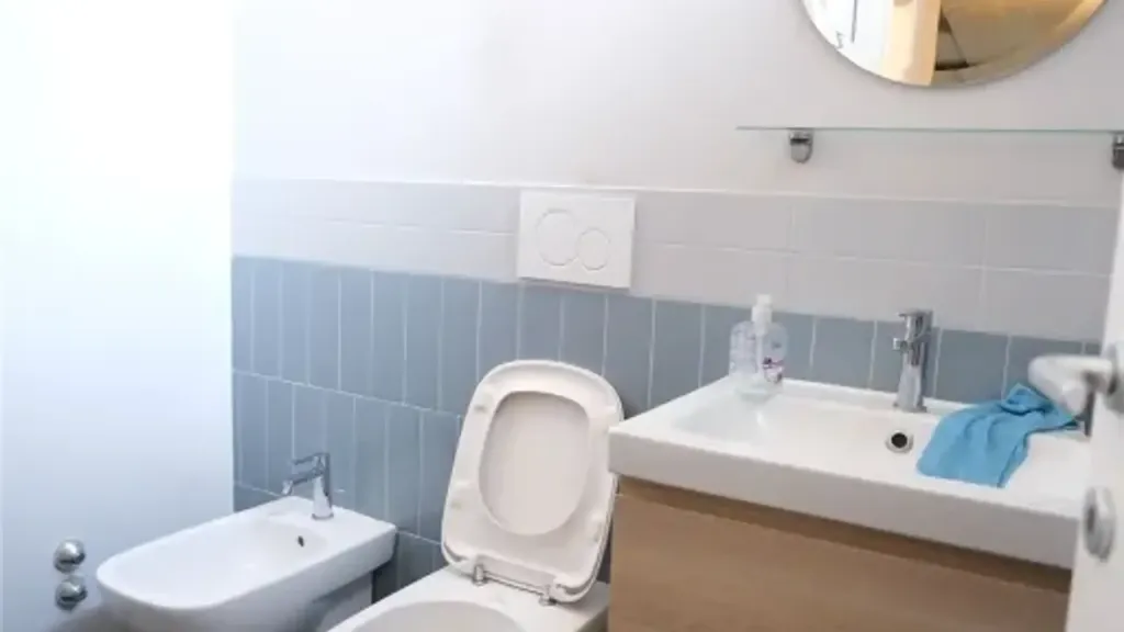 Salles de bain - Rented 2.5-Bedroom Apartment in Florence