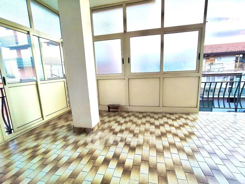 Rõdu - Semi-detached Apartment with Balcony in Misterbianco