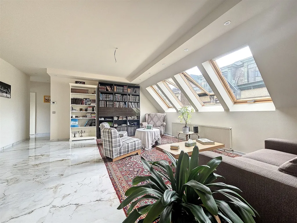 Elutuba - Luxury Penthouse with Parking in Antwerp Centre