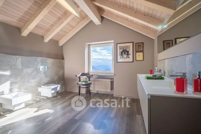 Salles de bain - Historic Villa with Lake View in Gignese