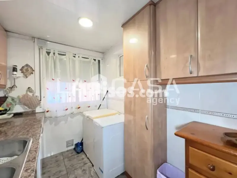 Cuisine - Flat with 3 Bedrooms near Gorg Metro