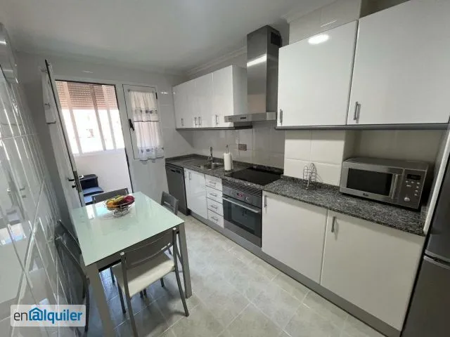 Cuisine - Furnished Flat with Balcony in Almansa