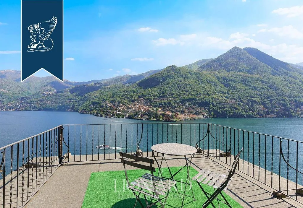 Terrass - Luxury Villa with Lake View in Moltrasio